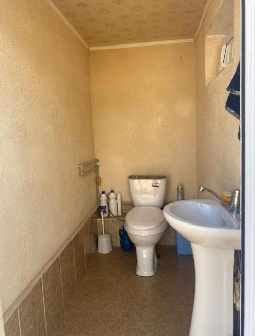 Guest House Lola Kochkor Luaran gambar